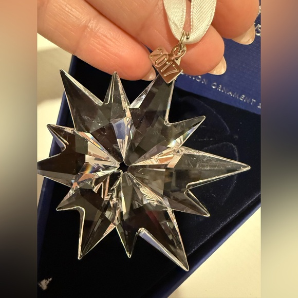Swarovski Annual Edition Ornament 2017 - Picture 3 of 5